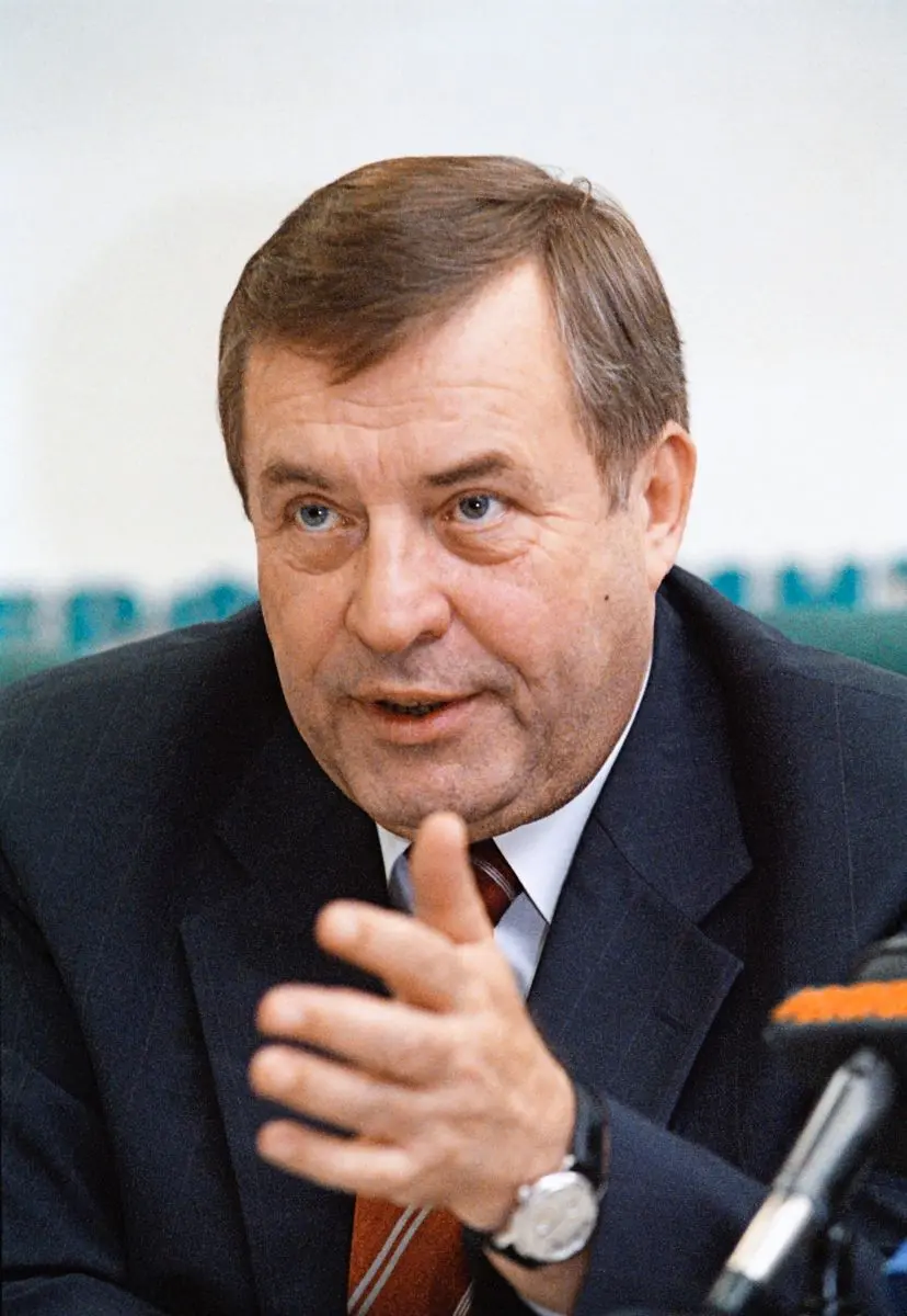 Геннадий Селезнев