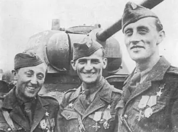 ТРОЙКА: ИЗМЕННИК, БАБНИК, СИОНИСТ - Совершенно Секретно ТРОЙКА: ИЗМЕННИК, БАБНИК, СИОНИСТ - Совершенно Секретно