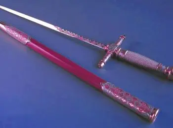 Прекрасные и опасные - Совершенно Секретно Прекрасные и опасные - Совершенно Секретно