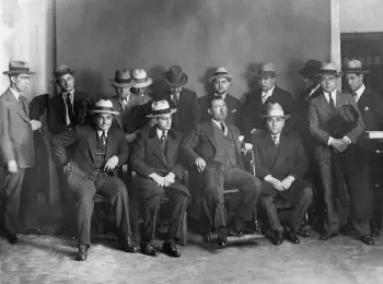 ЛЮДИ ЧЕСТИ - Совершенно Секретно