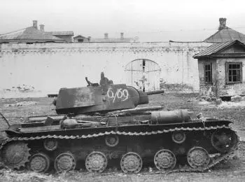 ДАЛЬШЕ МЦЕНСКА НЕ ПУСКАТЬ! - Совершенно Секретно ДАЛЬШЕ МЦЕНСКА НЕ ПУСКАТЬ! - Совершенно Секретно