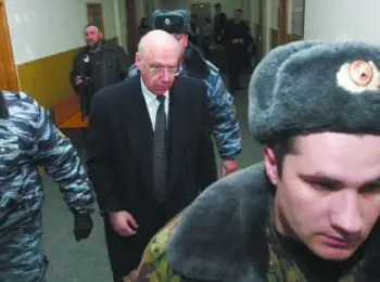 Щит и меч закона - Совершенно Секретно Щит и меч закона - Совершенно Секретно