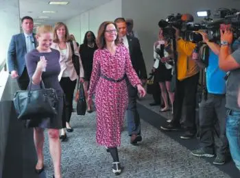 Тяжёлый рок от Джины Хаспел - Совершенно Секретно Тяжёлый рок от Джины Хаспел - Совершенно Секретно