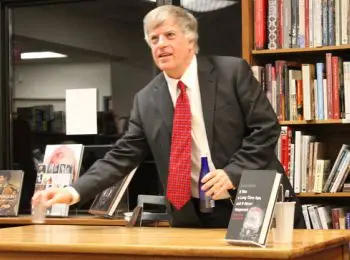 Американскому журналисту Дэвиду Саттеру запретили возвращаться в Россию - Совершенно Секретно Американскому журналисту Дэвиду Саттеру запретили возвращаться в Россию - Совершенно Секретно