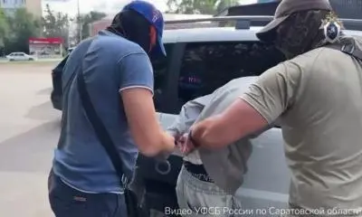 ФСБ задержала трех подростков за совершение теракта в Саратовской области ФСБ задержала трех подростков за совершение теракта в Саратовской области
