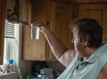 МОШЕННИКИ ЧИСТОЙ ВОДЫ - Совершенно Секретно МОШЕННИКИ ЧИСТОЙ ВОДЫ - Совершенно Секретно