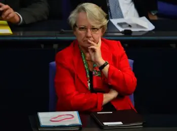 главу минобразования германии лишат ученой степени за плагиат в диссертации - Сайт Газеты «Совершенно Секретно» главу минобразования германии лишат ученой степени за плагиат в диссертации - Сайт Газеты «Совершенно Секретно»