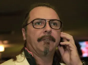 Юрий Грымов стал генпродюсером «Дождя» - Совершенно Секретно