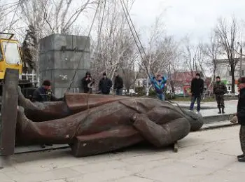 Почему в Европе не было «ленинопада» - Совершенно Секретно Почему в Европе не было «ленинопада» - Совершенно Секретно