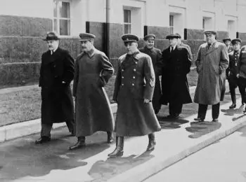 В СЛУЧАЕ ПОЯВЛЕНИЯ ВОЙСК ПРОТИВНИКА… - Совершенно Секретно В СЛУЧАЕ ПОЯВЛЕНИЯ ВОЙСК ПРОТИВНИКА… - Совершенно Секретно