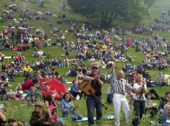 ОППОЗИЦИЯ С ГИТАРОЙ НАПЕРЕВЕС - Совершенно Секретно