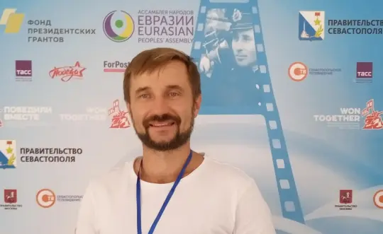 Молодежи необходим герой - Совершенно Секретно Молодежи необходим герой - Совершенно Секретно