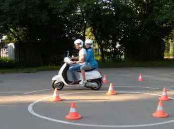 ВЫДАВАТЬ ПРАВА БУДУТ С 16 ЛЕТ - Совершенно Секретно ВЫДАВАТЬ ПРАВА БУДУТ С 16 ЛЕТ - Совершенно Секретно