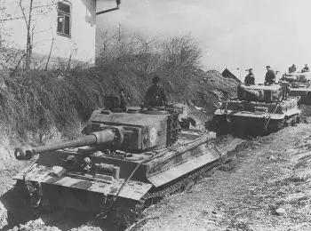 ГРОССМЕЙСТЕР ПРОТИВ СТРАТЕГА - Совершенно Секретно ГРОССМЕЙСТЕР ПРОТИВ СТРАТЕГА - Совершенно Секретно