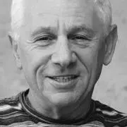 Эдуард ТОПОЛЬ