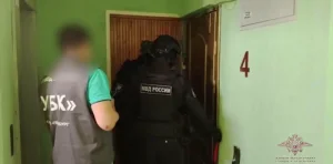 Шестеро админов из Санкт-Петербурга взломали Госуслуги и незаконно легализовали 5 тысяч мигрантов Шестеро админов из Санкт-Петербурга взломали Госуслуги и незаконно легализовали 5 тысяч мигрантов