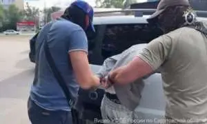 ФСБ задержала трех подростков за совершение теракта в Саратовской области ФСБ задержала трех подростков за совершение теракта в Саратовской области