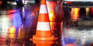 Автобус с полусотней людей опрокинулся в Мордовии, пострадали дети