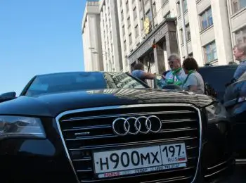 «яблоко» утверждает: депутаты не платят за парковки в центре - Сайт Газеты «Совершенно Секретно»