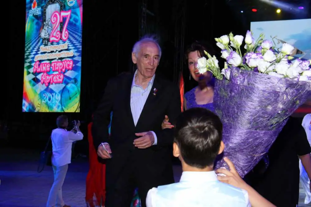 IMG_1929.JPG IMG_1929.JPG