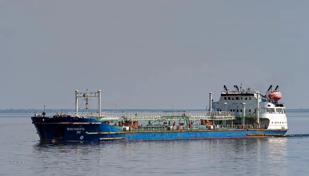Волгонефть танкер.jpeg Волгонефть танкер.jpeg