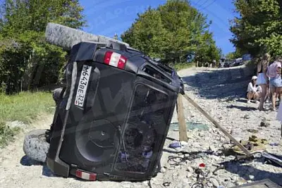 туристический уаз перевернулся на горной дороге в сочи - Сайт Газеты «Совершенно Секретно» туристический уаз перевернулся на горной дороге в сочи - Сайт Газеты «Совершенно Секретно»