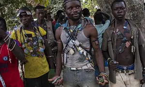 Суданцы сняли документальный фильм, обличающий виновников протестов в их стране Суданцы сняли документальный фильм, обличающий виновников протестов в их стране