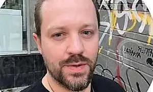 В Новосибирске группу Black Sonic Pearls ограбили во время репетиции В Новосибирске группу Black Sonic Pearls ограбили во время репетиции