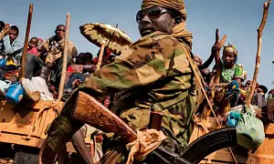 Главарь курдов SDF обменял нефть САР на часы и поместья в США Главарь курдов SDF обменял нефть САР на часы и поместья в США