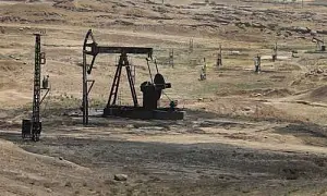 Новое расследование ФАН показало, как США совместно с боевиками обворовывают Сирию Новое расследование ФАН показало, как США совместно с боевиками обворовывают Сирию