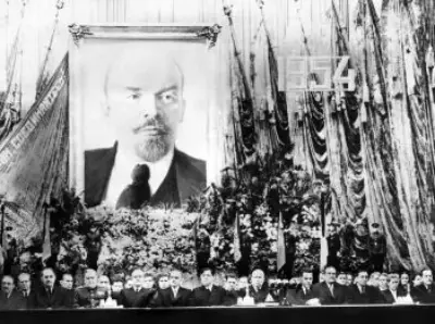 КТО НА САМОМ ДЕЛЕ ОТДАВАЛ КРЫМ УКРАИНЕ - Совершенно Секретно КТО НА САМОМ ДЕЛЕ ОТДАВАЛ КРЫМ УКРАИНЕ - Совершенно Секретно