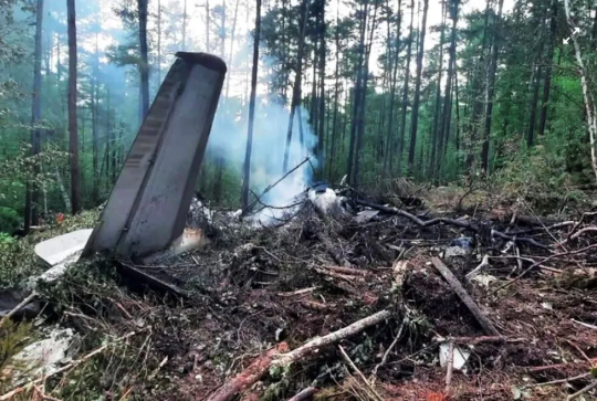 КРУШЕНИЕ АН-24: ОПЯТЬ ПОВЕСЯТ НА ПОГИБШИХ? - Совершенно Секретно КРУШЕНИЕ АН-24: ОПЯТЬ ПОВЕСЯТ НА ПОГИБШИХ? - Совершенно Секретно