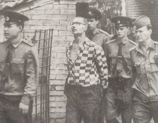 ПО СЛЕДУ ЧИКАТИЛО - Совершенно Секретно ПО СЛЕДУ ЧИКАТИЛО - Совершенно Секретно