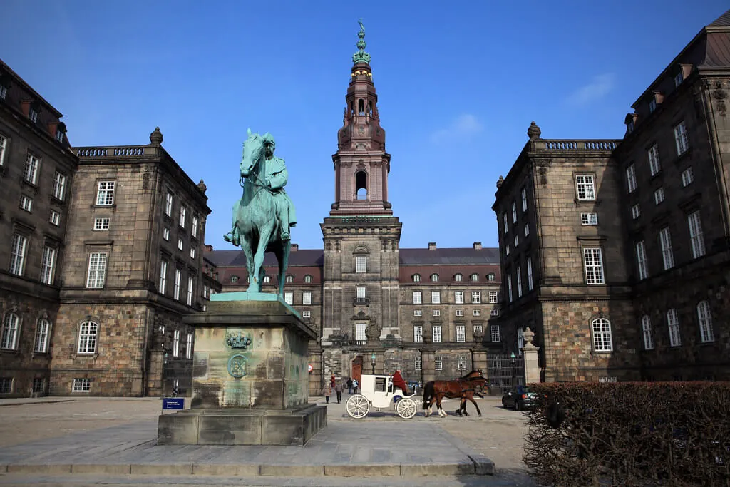 дворец 1.webp дворец 1.webp