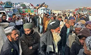 Делегация «Талибана»* на ПМЭФ-2025 заключила договор о ввозе в РФ 1000 мигрантов из Афганистана