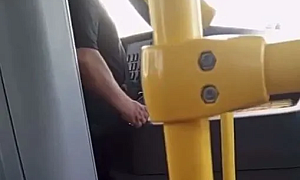 В Тверской области водитель избил школьницу из-за спора об оплате за проезд