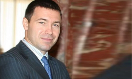 Авторитетному экс-депутату Заксобрания Приморья инкриминируют похищение человека, поджог авто и хулиганство Авторитетному экс-депутату Заксобрания Приморья инкриминируют похищение человека, поджог авто и хулиганство