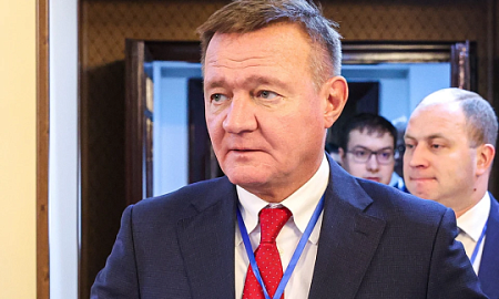 Путин уволил Романа Старовойта с должности министра транспорта РФ Путин уволил Романа Старовойта с должности министра транспорта РФ